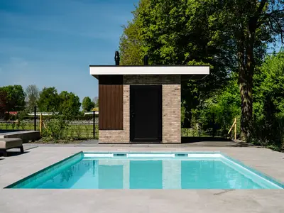 PoolOfHouse