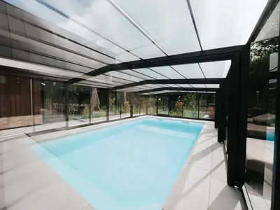PoolOfHouse