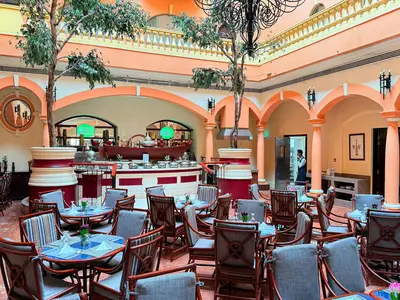 DiningRoom