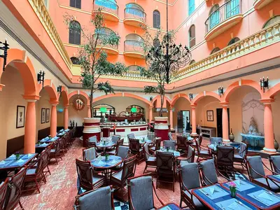 DiningRoom