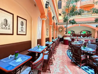 DiningRoom