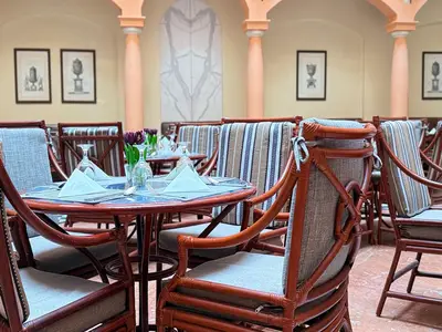 DiningRoom