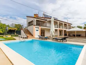 Ferienhaus für 7 Personen (150 m²) in Košinožići