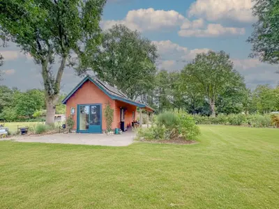 Außenseite Ferienhaus [Sommer]