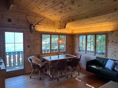 Wohn- und Esszimmer