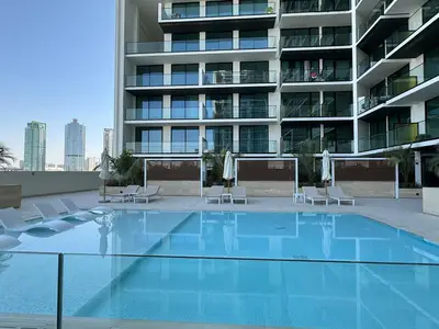 PoolOfHouse