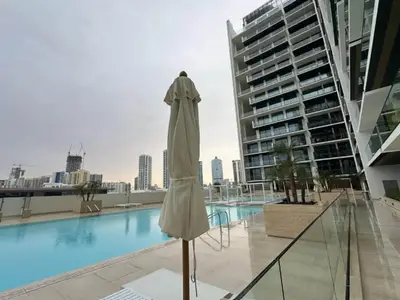 PoolOfHouse