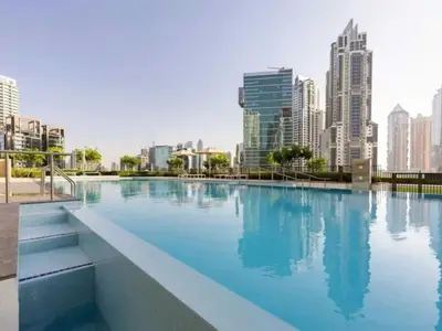 PoolOfHouse