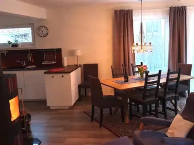 Essbereich - Kamin - Küche