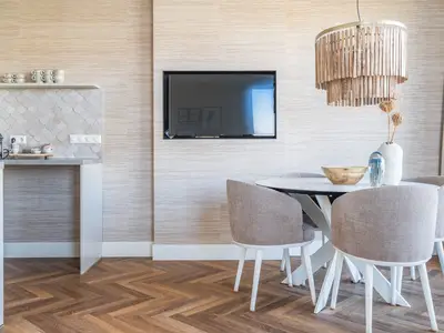 DiningRoom