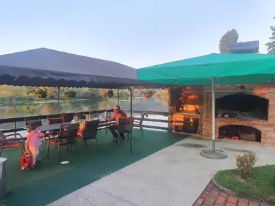 DiningRoom
