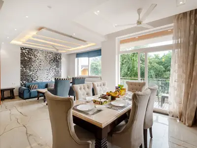 DiningRoom