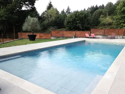 PoolOfHouse