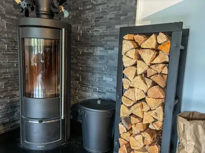 Kamin-/Ofen
