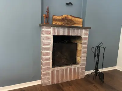 Kamin-/Ofen