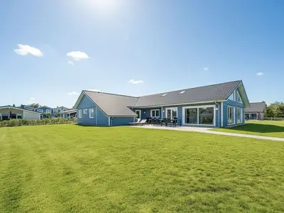 Ferienhaus für 13 Personen (245 m²) in Dagebüll 1/10