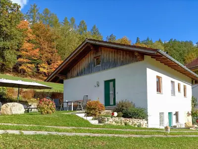 Außenseite Ferienhaus [Sommer]