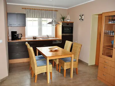 Essbereich mit Küchenzeile