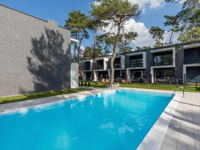 PoolOfHouse