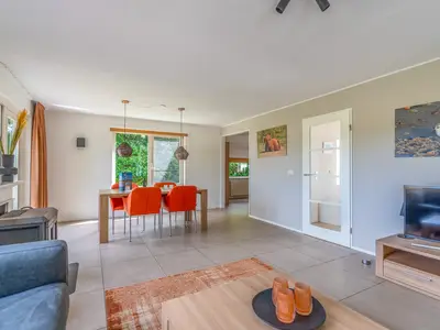 DiningRoom