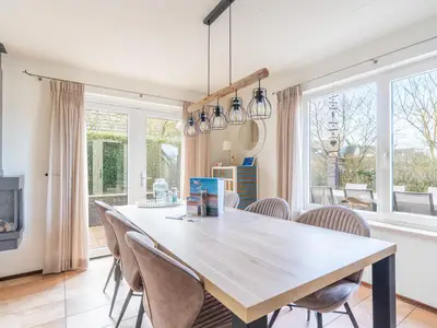 DiningRoom