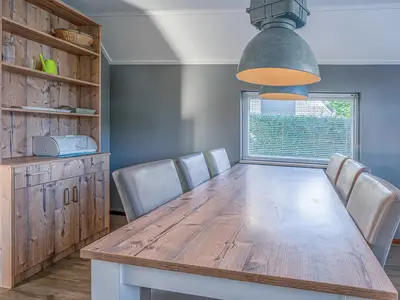 DiningRoom