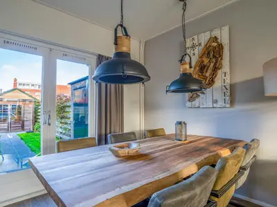 DiningRoom