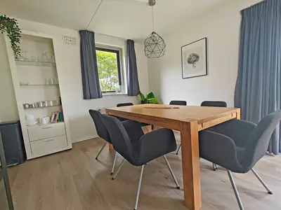 DiningRoom