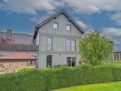 Außenseite Ferienhaus [Sommer]