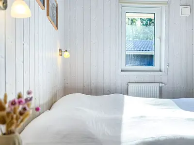 1. Schlafzimmer mit Doppelbett