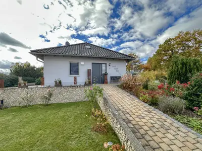 Außenseite Ferienhaus [Sommer]