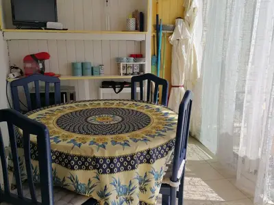 Essraum im Wintergarten