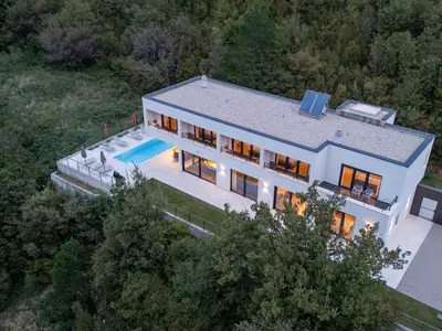 Ferienhaus für 12 Personen (313 m²) in Bakarac 9/10