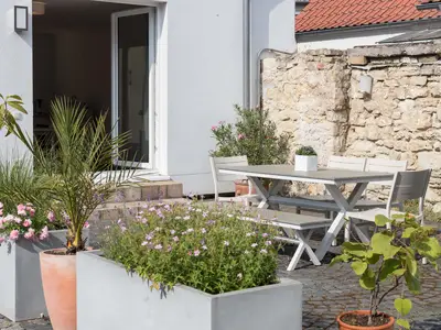 Süd-Terrasse Brunnenhaus