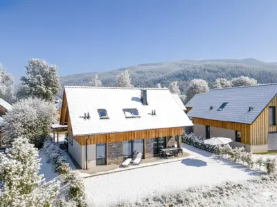 Außenseite Ferienhaus [Winter]