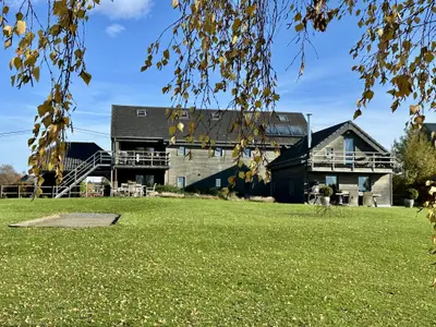 Außenseite Ferienhaus [Sommer]