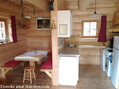 Küche und Essbereich