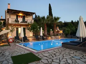 Ferienhaus für 8 Personen (140 m²) in Tsoukalades