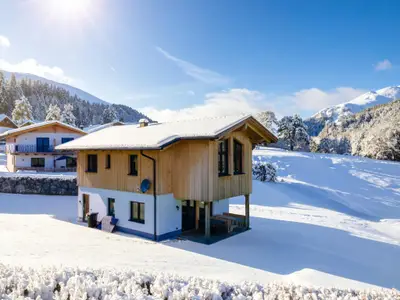 Außenseite Ferienhaus [Winter]