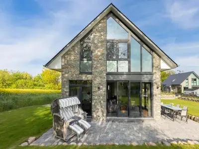 Außenseite Ferienhaus [Sommer]