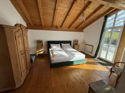 Schlafzimmer 1