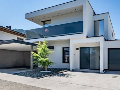 Außenseite Ferienhaus [Sommer]