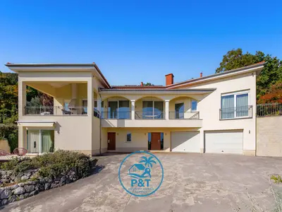 Ferienhaus für 8 Personen (400 m²) in Poljane 1/10