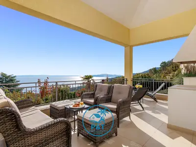 Ferienhaus für 8 Personen (400 m²) in Poljane 4/10