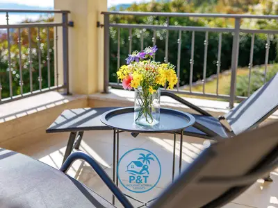 Ferienhaus für 8 Personen (400 m²) in Poljane 6/10