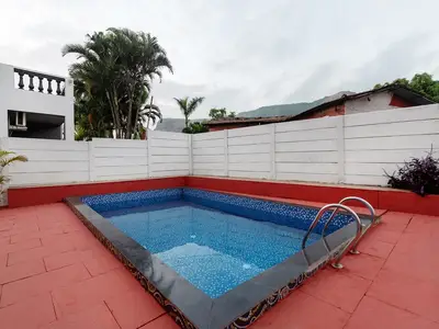 PoolOfHouse