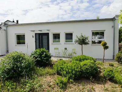 Ferienhaus Refugium-Vorgarten