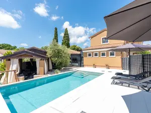 Ferienhaus für 8 Personen (200 m²) in Svetvinčenat