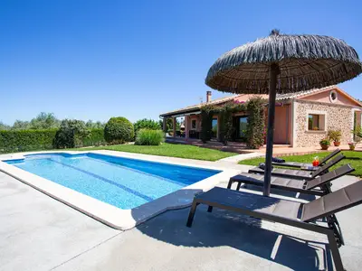 Finca Oliveres mit eigenem Pool