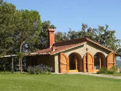 Außenansicht des Gebäudes. Außenansicht